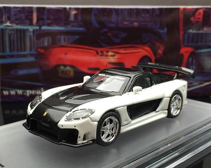 1:64 Mazda RX-7 Veilside Fortune model car