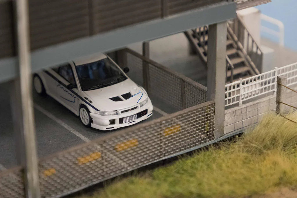 1:64 Mine's Mitsubishi Lancer EVO VI White Diecast Model Car