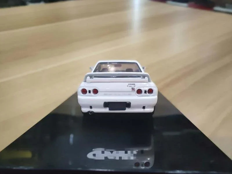 1:64 Mine's Nissan Skyline R32 GT-R