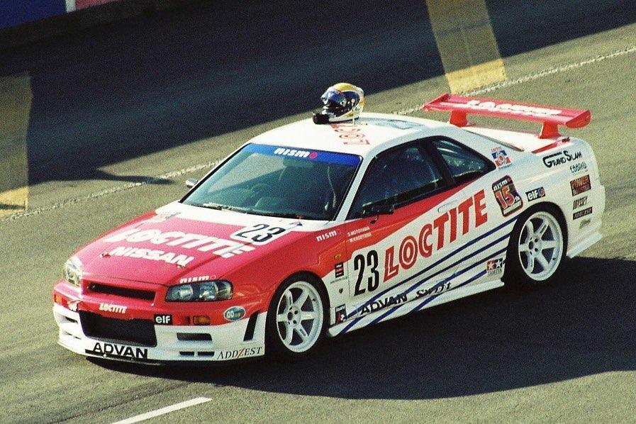 1:64 Nissan Skyline GT-R R34 Loctite Nismo 1999 die-cast model car