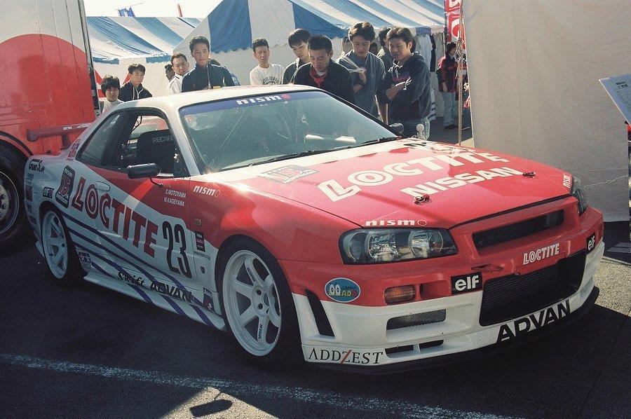 1:64 Nissan Skyline GT-R R34 Loctite Nismo 1999 die-cast model car