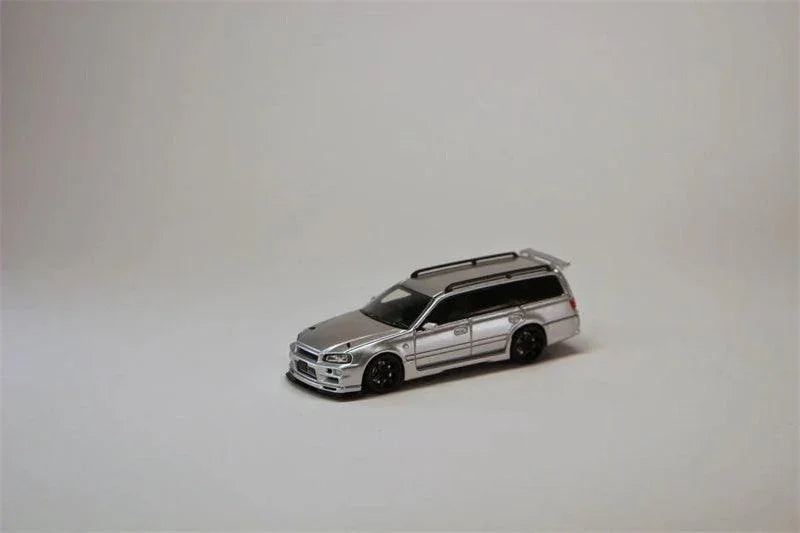 1:64 Nissan Stagea R34 facelift scale model